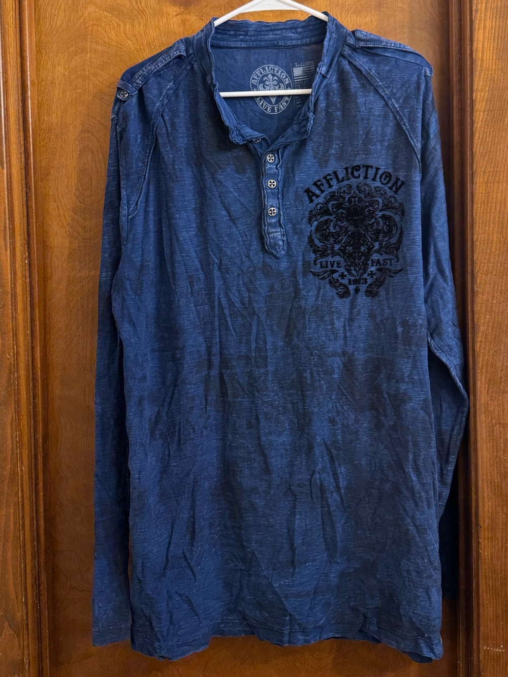 Affliction Men's Distressed Navy Long-Sleeve Henley with Chest Graphic